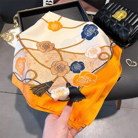 Foulard Quadrato Con Stampa Floreale Raso Raso Sintetica Motivo Rose Elegante Bandana Per Collo Testa Accessorio Moda