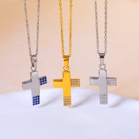 Collier Pendentif Croix en Acier Titane pour Femme Incrusté de Zirconia Chaîne de Pull Luxe Léger Bijoux de Mode Cadeau