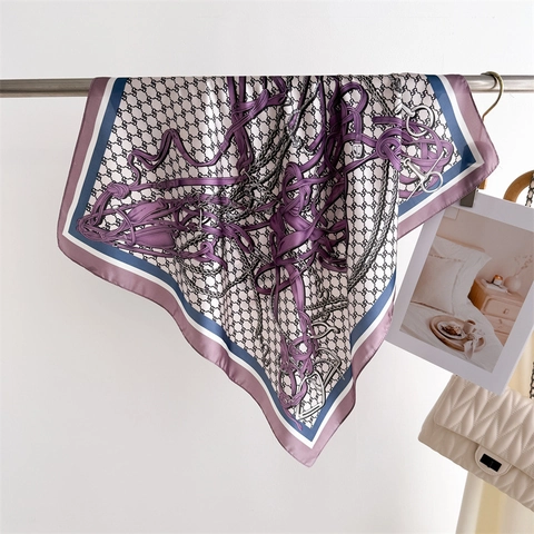 Elegantes Quadratisches Satinnähnliches Satintuch Für Damen Vintage Reitsport-Kettendruck Halstuch