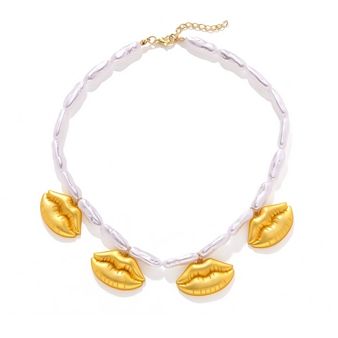 Barock-Imitationsperlenkette Mit Goldenen Lippenanhängern Aus Zinklegierung Modischer Ins-Stil Statement-Schmuck Für Damen