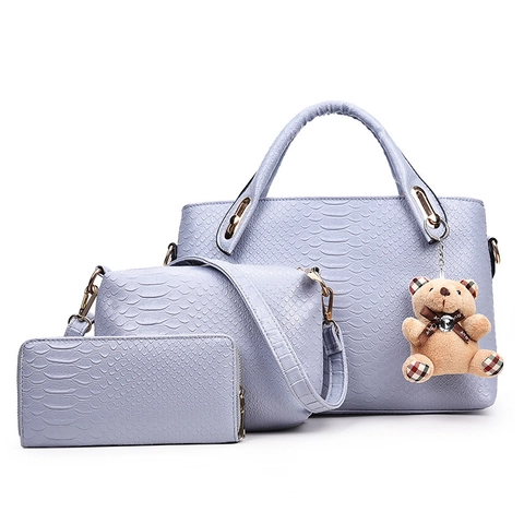 Women Fashion Handbag Crossbody Bag And Wallet Embossed Crocodile Pattern PU Leather With Teddy Bear Charm Elegant
