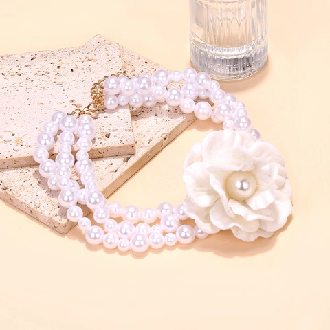 Collar De Perlas Artificiales Artificiales De Varias Capas Con Flor De Camelia De Tela Blanca Gargantilla Elegante Retro Para Mujer
