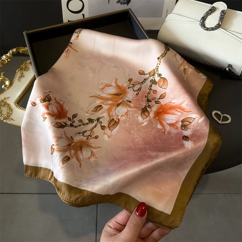 Foulard Carré Élégant À Imprimé Fleuri Imitation Satin Polyester Satin Carré De Cou Pour Femmes Bandeau Léger Et Stylé