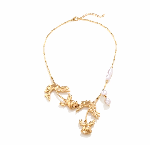 Vintage Gold Flower And Leaf Artificial Baroque Pearl Necklace Alloy Plant Pendant Jewelry For Women Elegant Retro Style