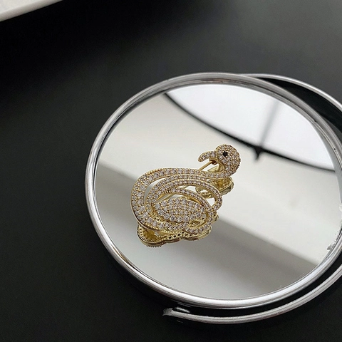 Schwan Brosche Nadel Elegant Kupferlegierung Mit Weißem Zirkon Strass Luxus Mode Minimalistisch Damen Accessoires