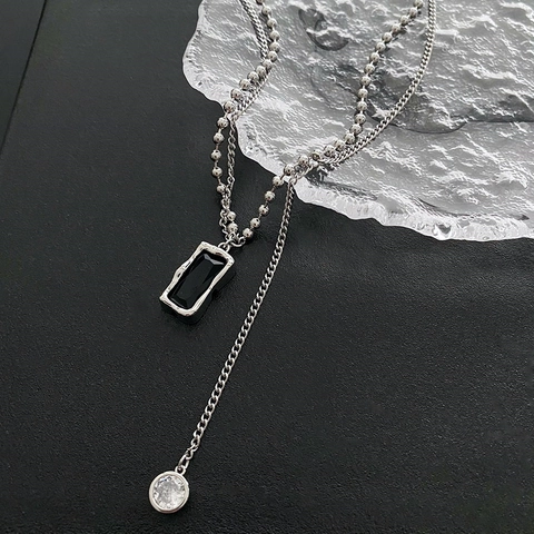 Damen Doppellagige Legierung Halskette Mit Rechteckigem Schwarzem Anhänger Und Rundem Zirkonia Elegante Minimalistische Silberton Schmuck