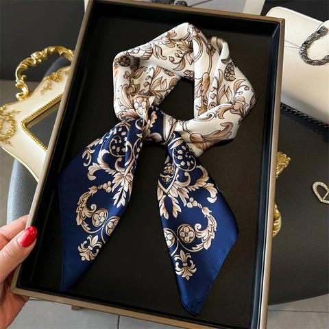 Foulard In Poliestere Satinato Con Stampa Floreale Barocca Vintage Elegante Effetto Raso Quadrato Da Donna