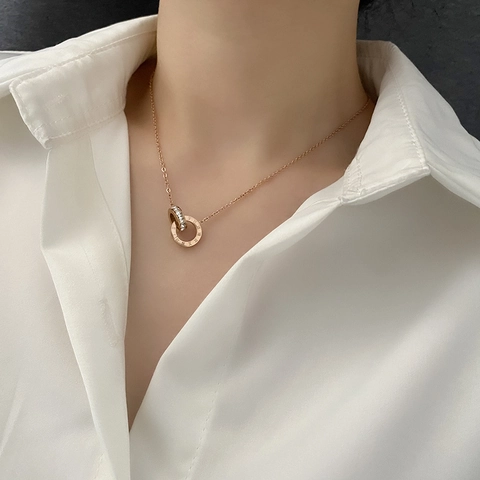Doppelring Anhänger Halskette Roségold Edelstahl Mit Römischen Ziffern Und Zirkonia Damen Minimalistisch