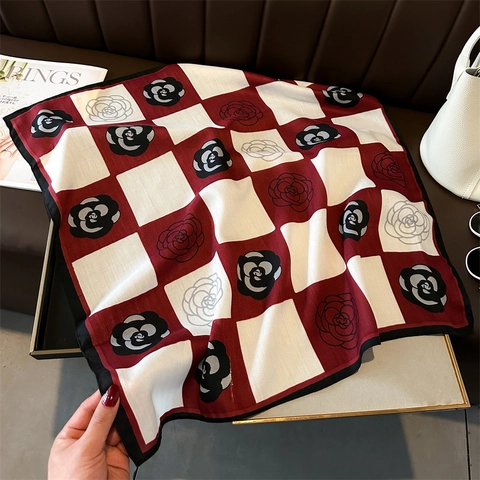 Carré De Satin Imprimé Camélia Motif Damier Élégant Foulard En Satin Rétro Français Pour Femme