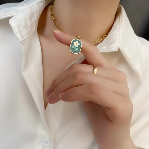 Collana Con Pendente Margherita Acciaio Al Titanio Smalto Verde Ovale Stile Francese Vintage Per Donna