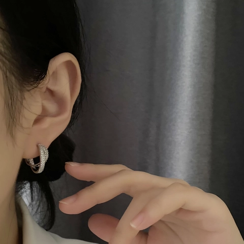 Intertwined Double Circle Zircon Paved Copper Hoop Earrings With 925 Sterling Silver Earring Post For Women Korean Style