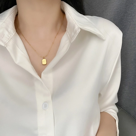 Collana Pendente Minimalista Acciaio Al Titanio Conchiglia Doppia Faccia Sorriso Inciso Rettangolo Catena Di Perline