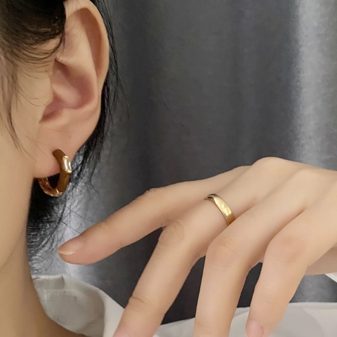 Orecchini A Cerchio In Rame Geometrici Retrò Con Smalto Marrone Texture Martellata Zircone Rettangolare Per Donne