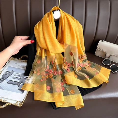 Écharpe Élégante Brodée de Fleurs pour Femmes Polyester Satin Maille Épissage Long Châle Avec Fleurs 3D Perles Accessoire de Mariage