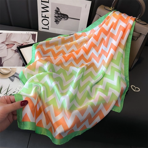 Elegant Zigzag Wave Pattern Square Scarf Gradient Color Satin Imitation Satin Fashion Neck Head Wrap For Women