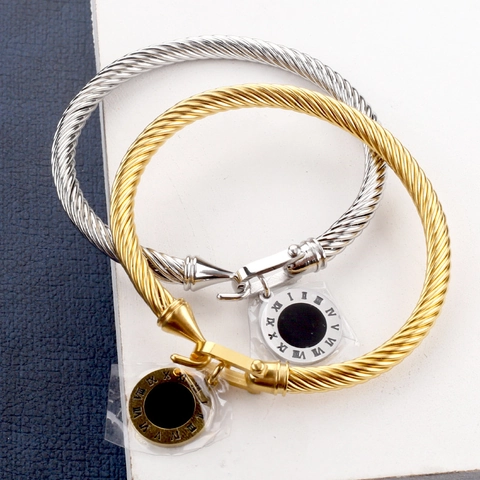 Stainless Steel Twisted Cable Bangle Bracelet With Roman Numerals Round Pendant Horseshoe Clasp Vintage Fashion Jewelry Women