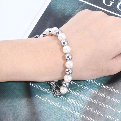 Bracelet en Perles Papillon pour Femmes Chaîne en Acier Inoxydable Réglable Étoile Cœur Croix Pendentif Bijoux de Mode