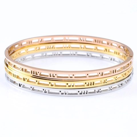 Bracciale Rigido Traforato Con Numeri Romani Per Donna In Acciaio Inossidabile Placcato Oro 18K Gioielli Moda Vintage