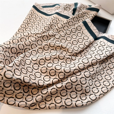 Foulard Carré Élégant Pour Femmes Polyester Aspect Satin Imprimé Chaîne Motif Géométrique Bandana De Cheveux Mode