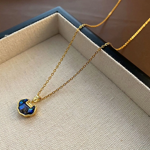 Collana in Acciaio al Titanio Ciondolo Ruyi Lock in Rame per Donna Catena a Clavicola d'Oro Conchiglia di Abalone Gioielli Vintage