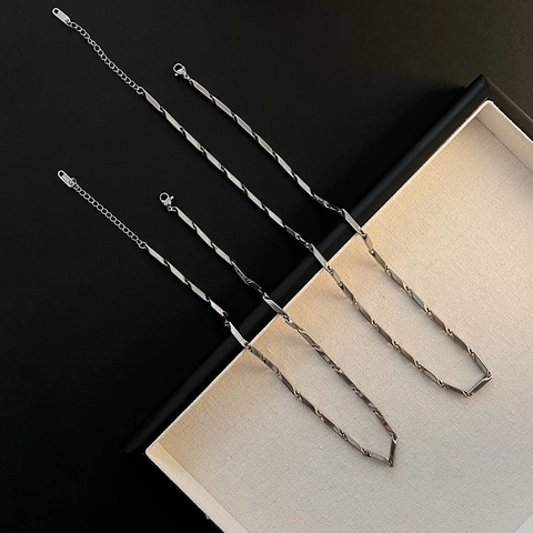 Collana A Maglie Geometriche In Acciaio Inossidabile Al Titanio Catena Per Clavicole Minimalista Gioielli Per Donna Argento