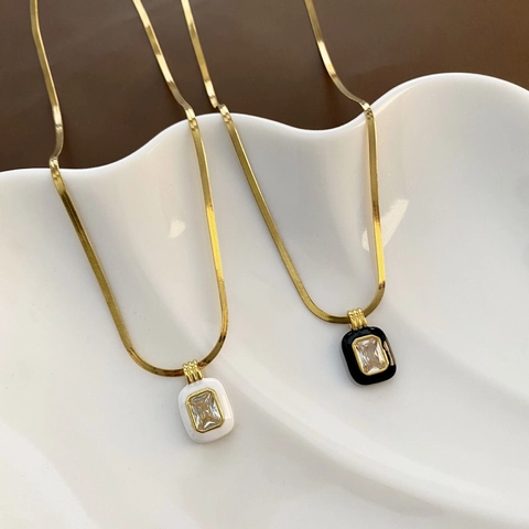 Collana Con Ciondolo In Zircone Acciaio Al Titanio Smalto Rettangolare Catena A Serpente Dorata Gioielli Eleganti Retro