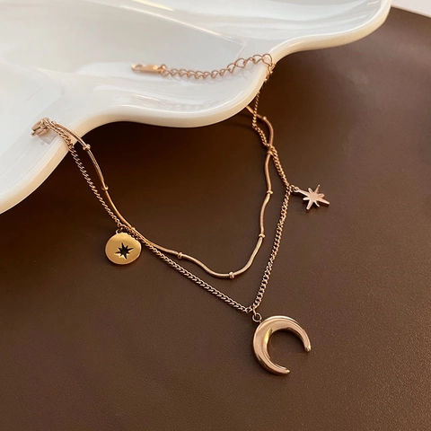 Mehrlagiges Stern Und Mond Armband Edelstahl Roségold Modeschmuck Für Damen Minimalistisches Elegantes Accessoire