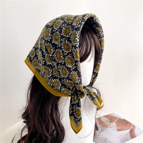Vintage Paisley Pattern Square Scarf Satin Like Polyester Headscarf Bandana Elegant Fashion Neck Accessory For Women