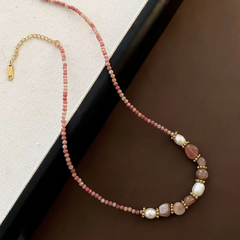 Natural Artificial Pearl Strawberry Crystal Beaded Necklace Titanium Steel Gold Spacers Adjustable Bohemian Clavicle Chain Jewelry