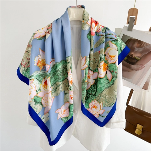 Eleganter Quadratischer Schal Lotus Blumendruck Großer Schal Polyester Twill Vielseitiges Modeaccessoire Für Damen