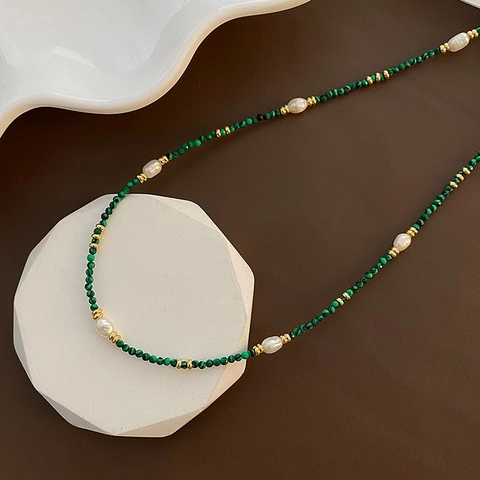 Malachiet En Zoetwaterparel Kralenketting Met Titaniumstalen Accessoires Vintage Franse Stijl Elegante Sieraden Voor Dames
