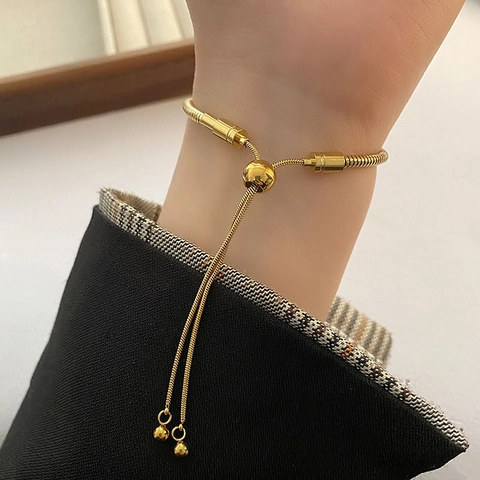 Bracelet Chaîne Serpent Ajustable Minimaliste Acier Titane Bolo Slider Perle Bijoux De Main Modernes Élégants Pour Femmes
