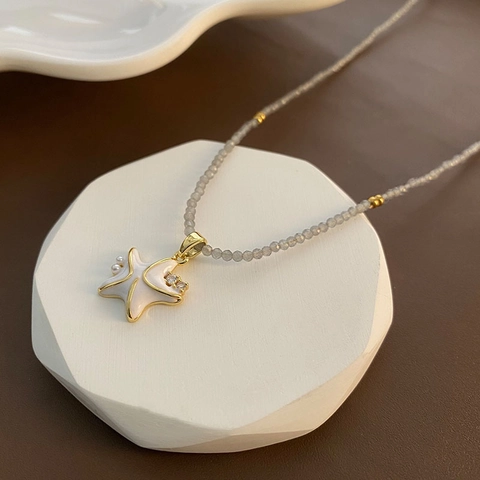 Seestern Anhänger Halskette Naturstein Grau Perlen Vergoldet Kupfer Weiß Emaille Ozean Stil Retro Eleganter Schmuck Für Damen
