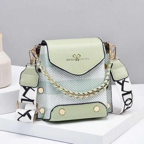 Women Crossbody Bag PU Leather Small Square Handbag With Wide Pattern Strap Chain Rivet Bow Daily Fashion
