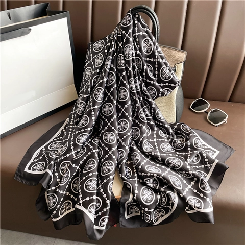Damen Polyester Satinnschal Satin Großer Schal Wickeltuch Bedruckt Vintage Muster Sonnenschutz Reise Mode Accessoires