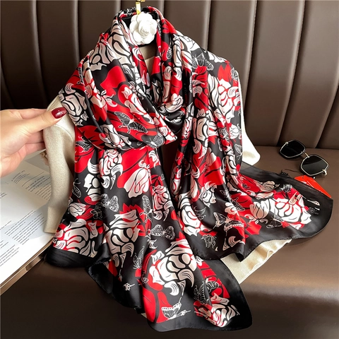 Sciarpa In Raso Di Poliestere Con Stampa Di Rose E Farfalle Elegante Scialle In Raso Protezione Solare Spiaggia Donne