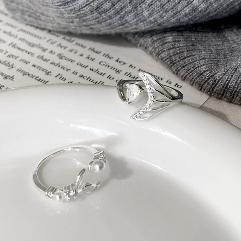 Elegant Mermaid Fishtail Open Adjustable Ring Silver Colored Metal With Artificial Pearl And Cubic Zirconia Aesthetic Hand Jewelry