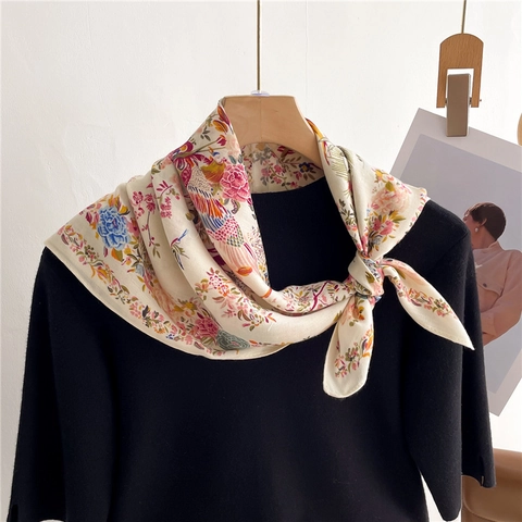 Elegante Vierkante Sjaal Polyester Satijn Botanische Bloemen Vogels Print Franse Stijl Haar Bandana Vrouwen