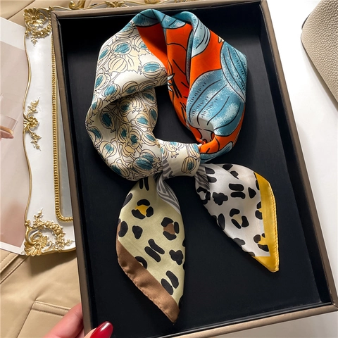 Elegant Women Leopard Floral Patchwork Square Scarf Imitation Satin Satin Hair Headscarf Chic Pomegranate Print Neck Wrap Shawl