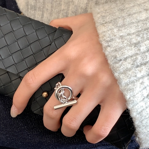 OT Buckle Ring Copper 18K Gold Plated Toggle Clasp Chain Geometric Minimalist Jewelry For Women Niche Design Luxury