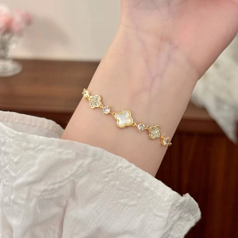 Four Leaf Clover Bracelet Copper White Mother Of Artificial Pearl Cubic Zirconia Adjustable Pull Chain Elegant Jewelry Women