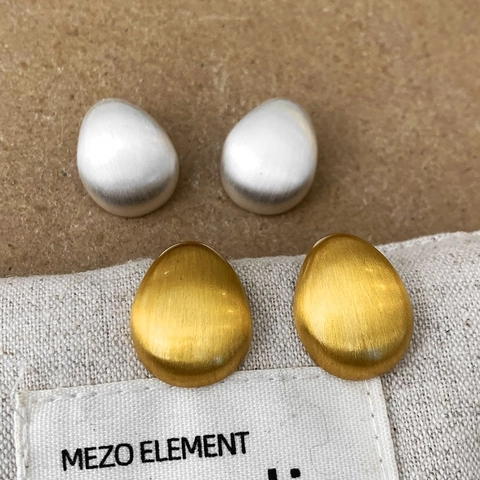 Orecchini A Lobo Ovali Minimalisti In Rame Spazzolato Texture Opaca Gioielli Di Moda Per Donna