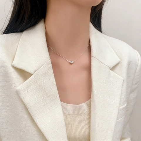 Collier Pendentif Boule Élégant Minimaliste Cuivre Plaqué Argent Pour Femme Chaîne De Clavicule Raffinée Style Quotidien