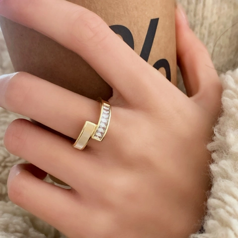 Minimalist Shell Inlaid Open Ring Geometric Cubic Zirconia Adjustable Light Luxury Finger Jewelry For Women Elegant Daily