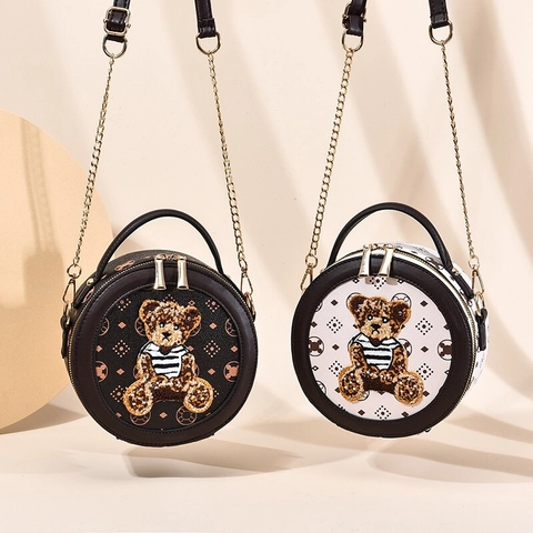 Borsa a Tracolla Rotonda da Donna alla Moda con Ricamo a Orsetto Monogramma Borsa a Spalla in Pelle PU Retrò Borsa da Viaggio Quotidiana