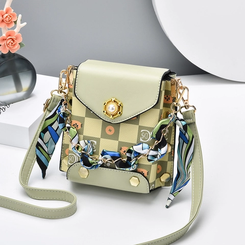 Mini Borsa A Tracolla Da Donna Pelle PU Scacchiera Gatto Cartone Animato Fibbia Perla Artificial Manico Sciarpa