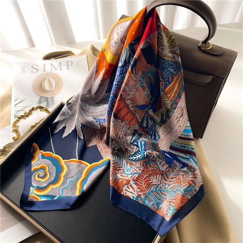 Artistieke Bedrukte Dames Vierkante Sjaal Polyester Satijn Mysterieus Zon En Bladeren Patroon Elegante Boheemse Wikkel