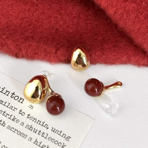 Orecchini A Lobo Con Künstliche Perle Rosse Metallo Goccia D'oro Design Di Nicchia Eleganti Accessori Versatili Per Donna Vintage