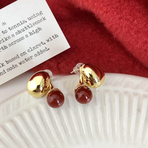Orecchini A Lobo Con Künstliche Perle Rosse Metallo Goccia D'oro Design Di Nicchia Eleganti Accessori Versatili Per Donna Vintage