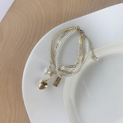 Multi Layer Heart Charm Bracelet Copper Real Gold Plated Shell Artificial Pearl Retro Elegant Jewelry For Women Handmade Design